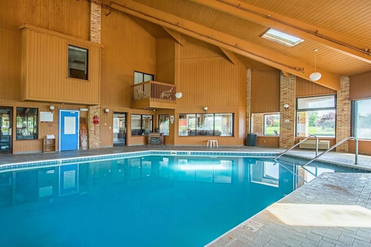 Royal Inn Suites Huntington Esterno foto